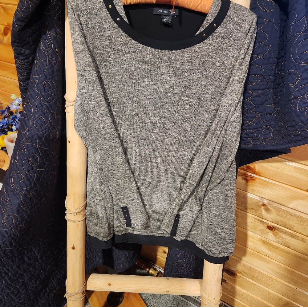 Women's dress shirt